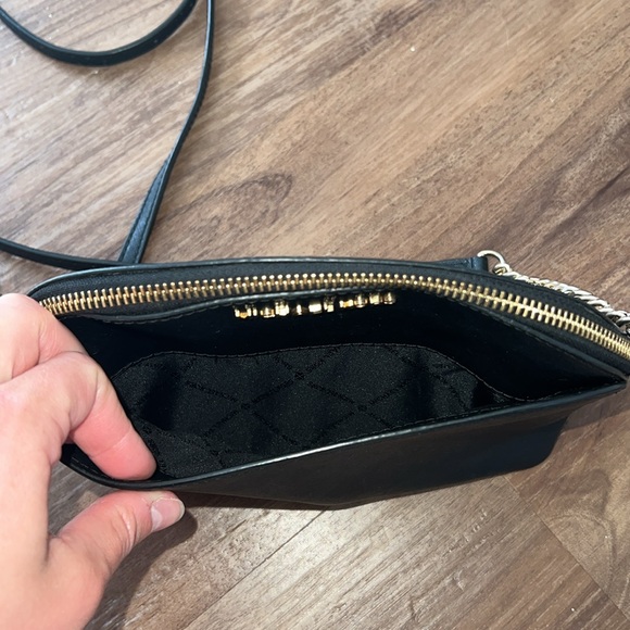 Michaels Kors Chain Leather Crossbody Bag - Picture 2 of 5